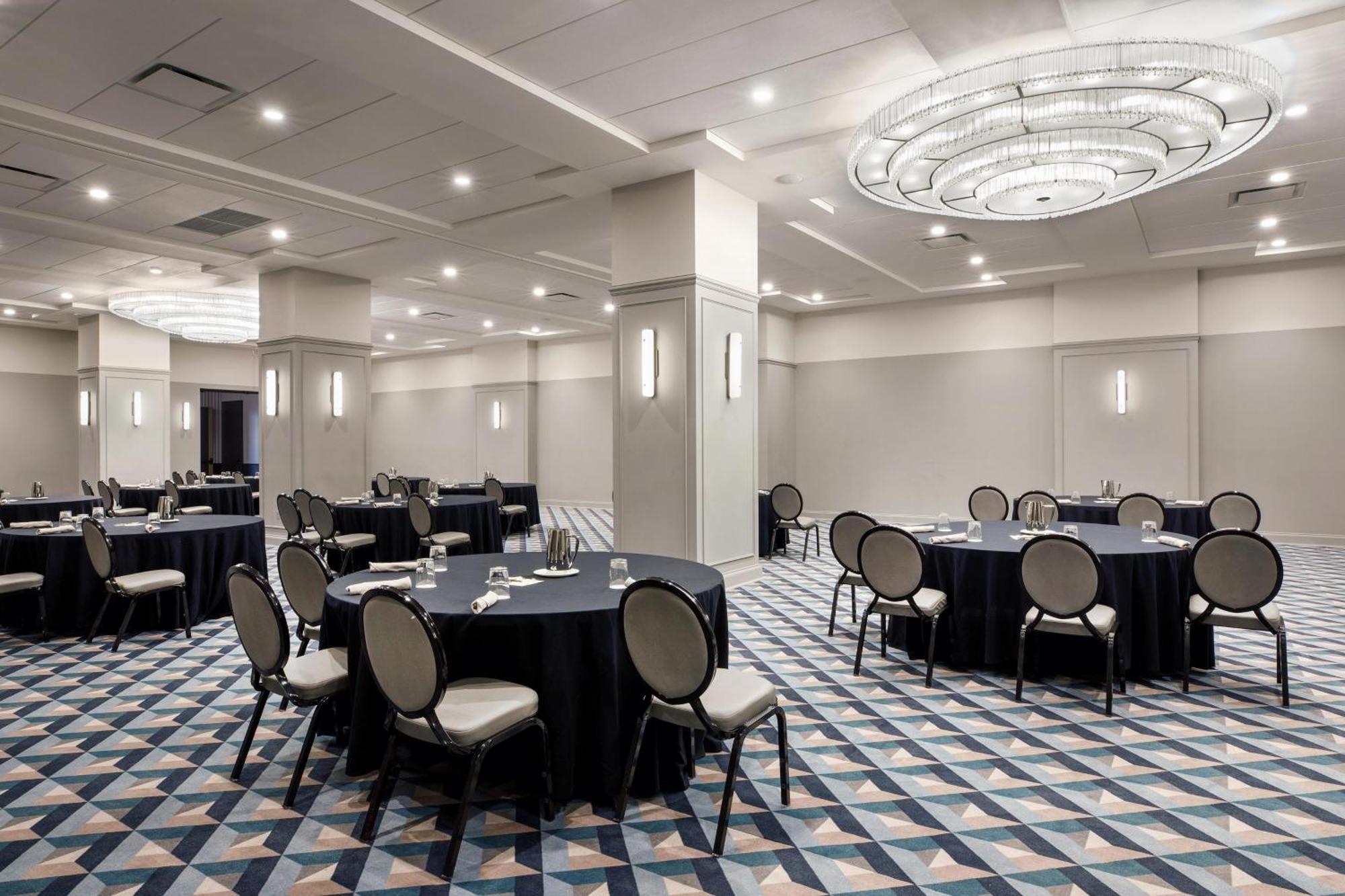 Cyrus Hotel, Topeka, A Tribute Portfolio Hotel المظهر الخارجي الصورة